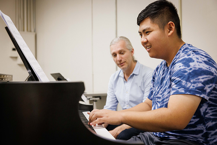 UMSV Student Gabe DelaSerna in lesson with faculty pianist David Friend.